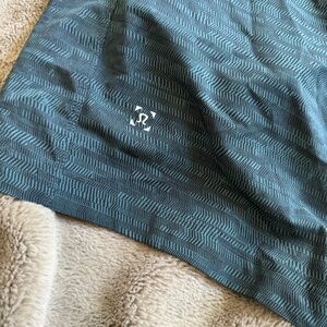 Men's Lulu Lemon Athletic Shorts